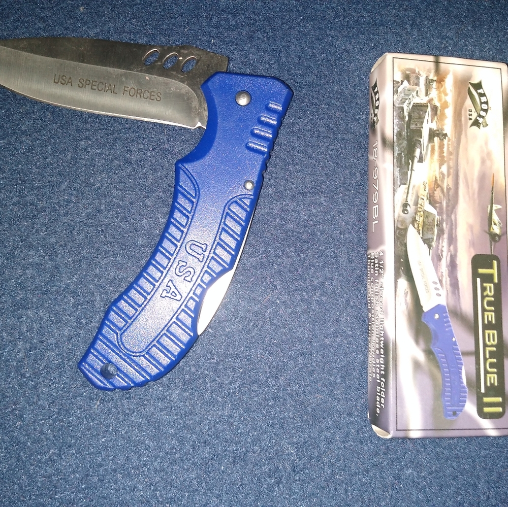 NWT True Blue II 4 1/2" Stainless Steel Blade